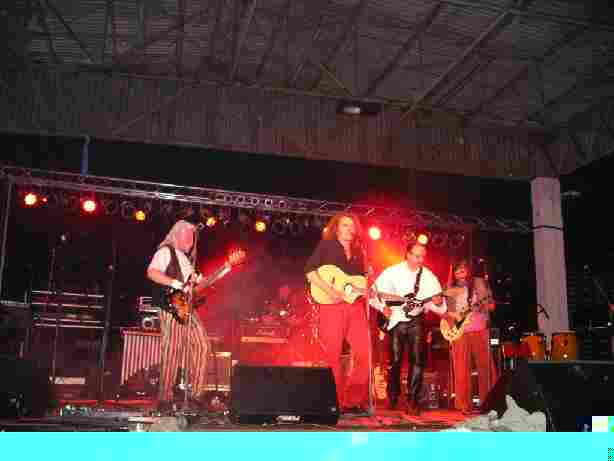 nextwaltz04.jpg