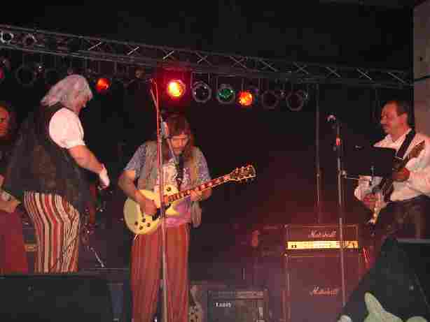 nextwaltz05.jpg