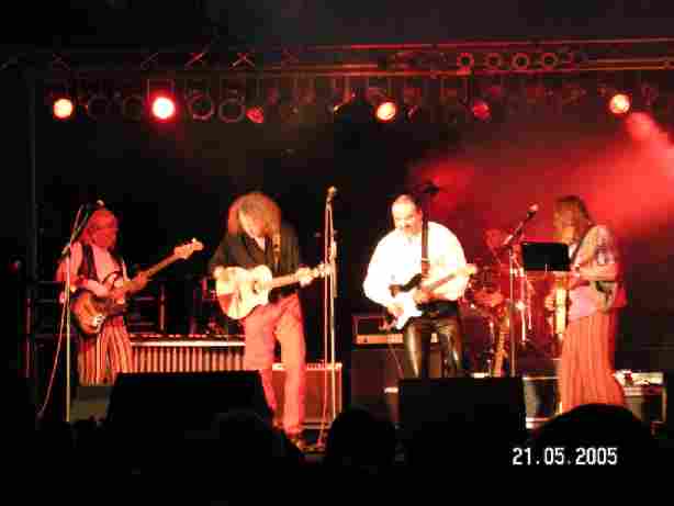 nextwaltz07.jpg