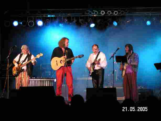 nextwaltz09.jpg