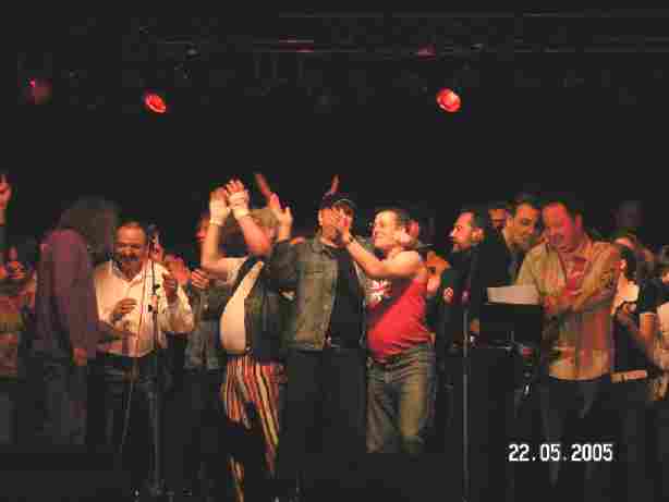 nextwaltz20.jpg